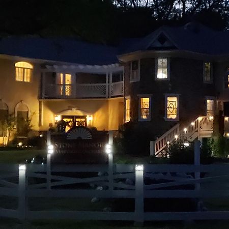 Stone Manor Boutique Inn Britain Ngoại thất bức ảnh