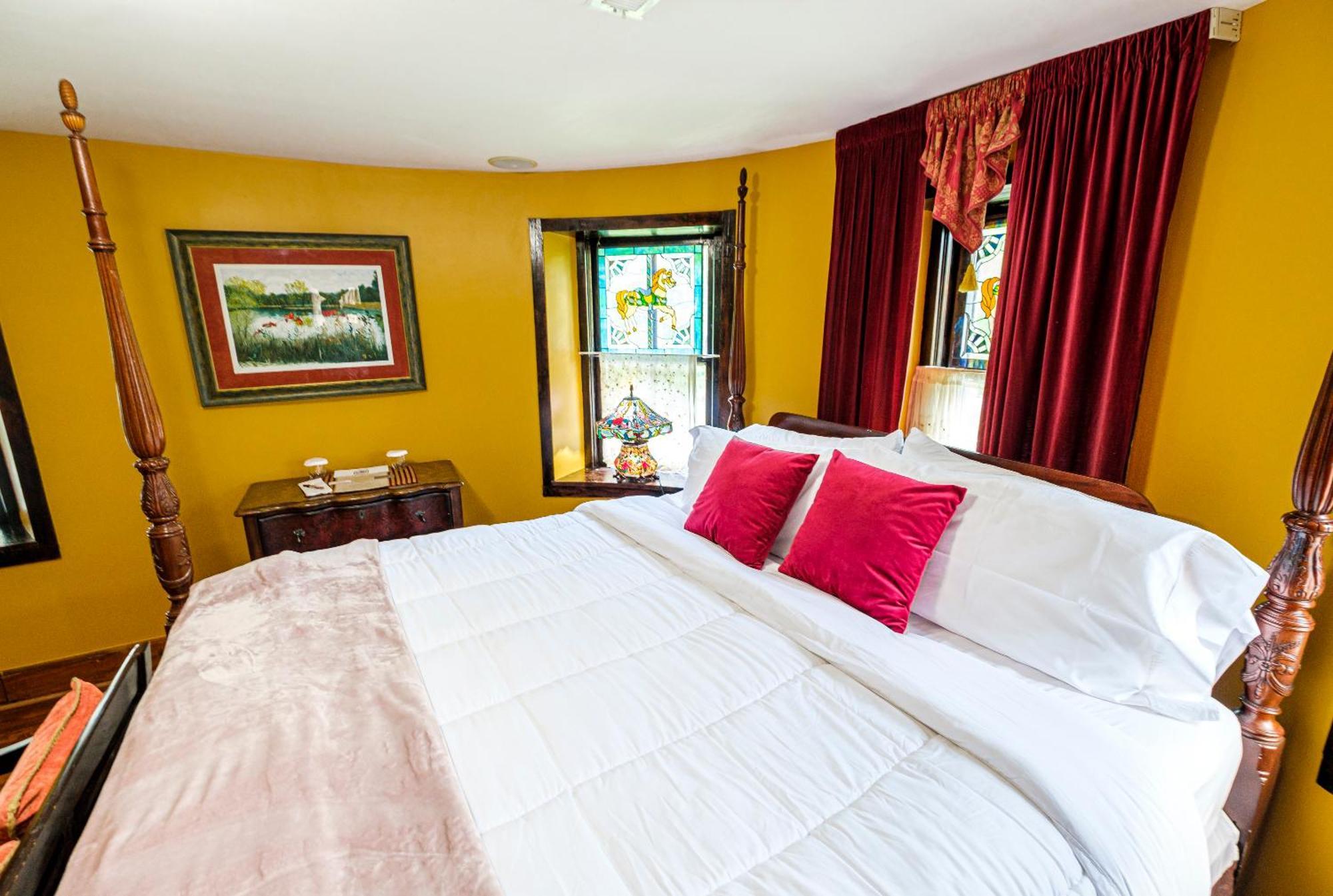 Stone Manor Boutique Inn Britain Ngoại thất bức ảnh