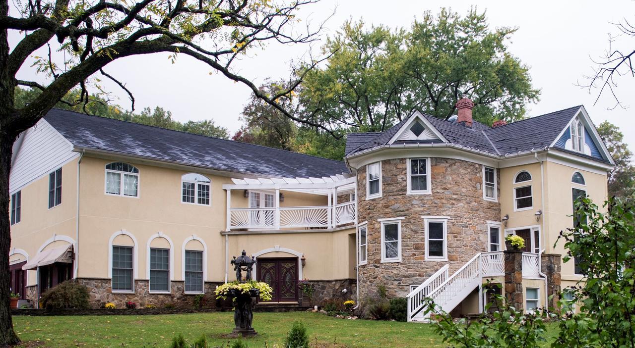 Stone Manor Boutique Inn Britain Ngoại thất bức ảnh